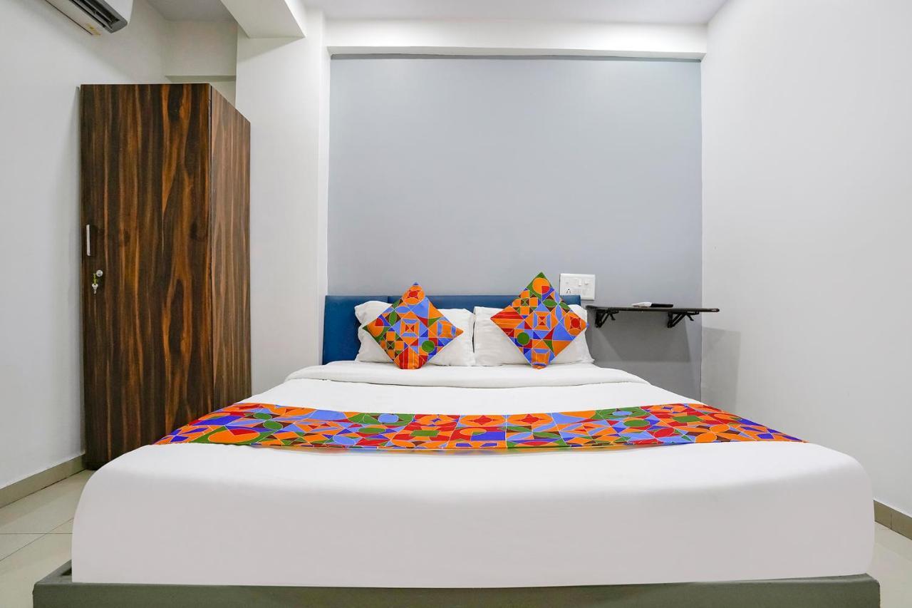 Fabexpress Blue Stone Hotel Surat Exterior photo